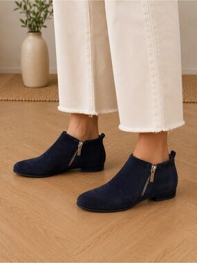 Russell & Bromley Navy Suede Ankle Boot dark blue suede size 41 Spain design lux